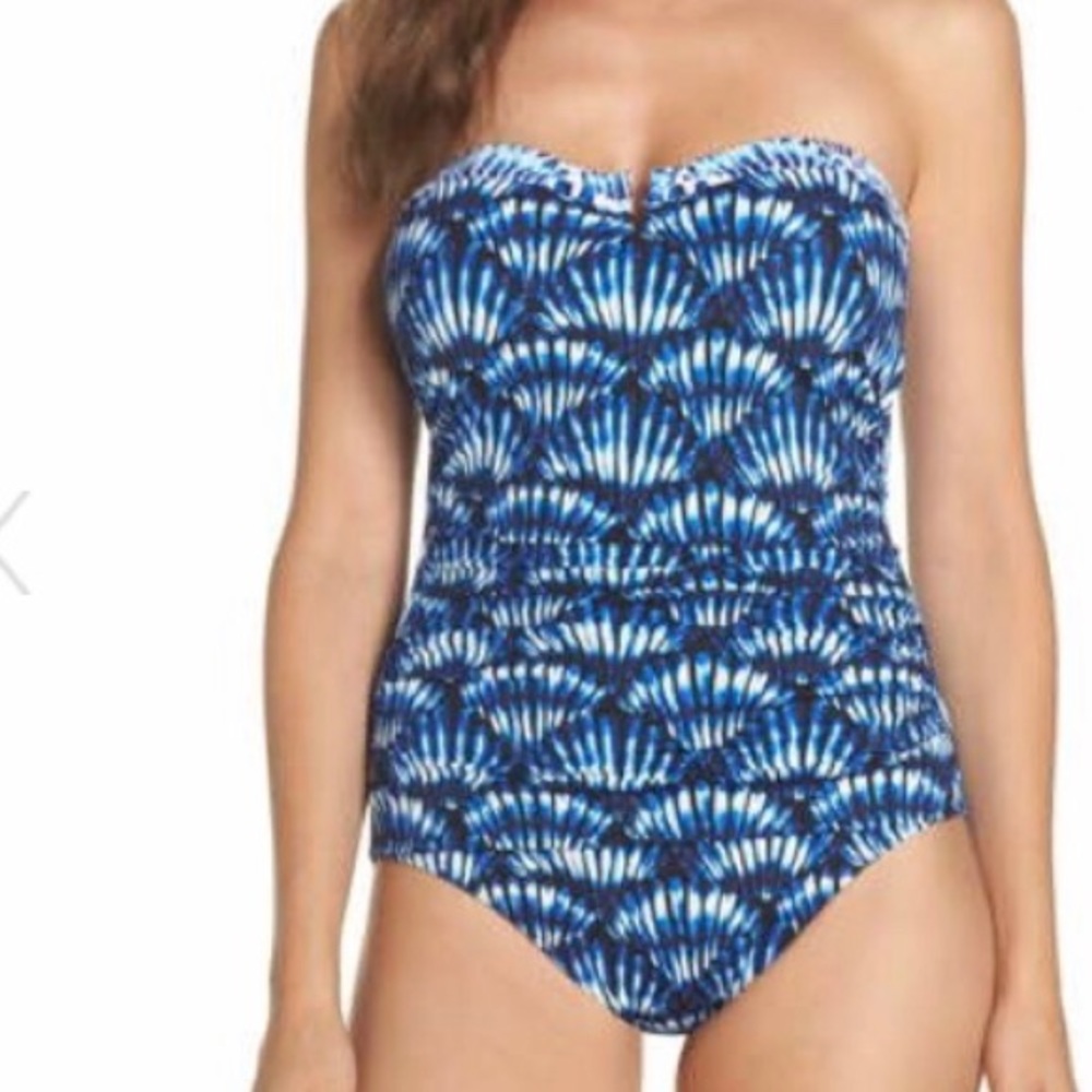 Tommy Bahama swim